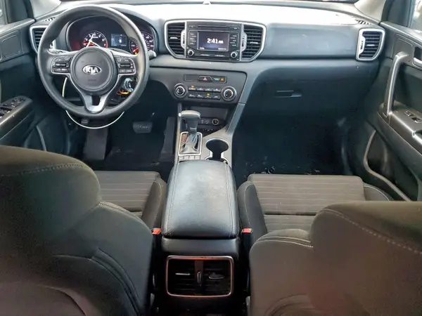 KNDPMCAC8J7484327 2018 KIA SPORTAGE - Image 8