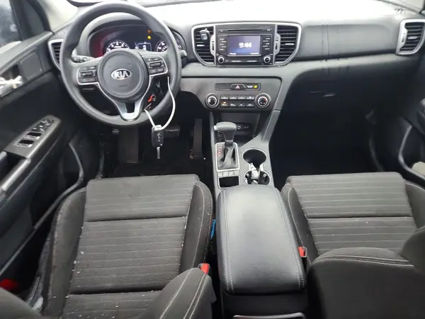KNDPMCAC8J7487549 2018 KIA SPORTAGE - Image 8