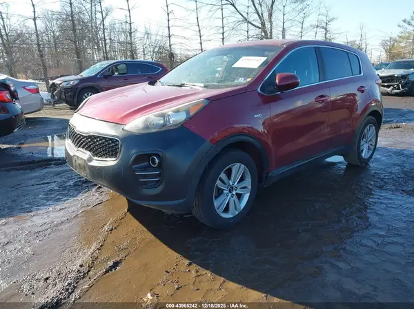KNDPMCAC8K7494132 2019 KIA SPORTAGE - Image 2
