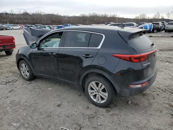 KNDPMCAC8K7502049 2019 KIA SPORTAGE - Image 2