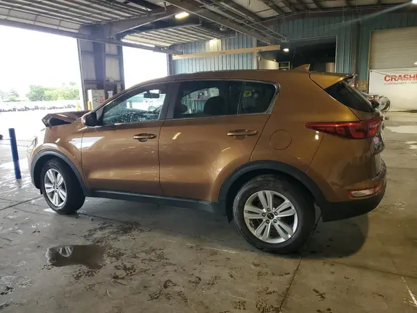KNDPMCAC8K7506943 2019 KIA SPORTAGE - Image 2