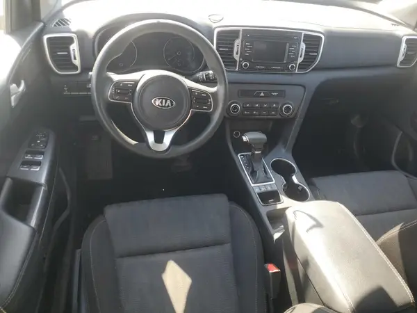 KNDPMCAC8K7513584 2019 KIA SPORTAGE - Image 8
