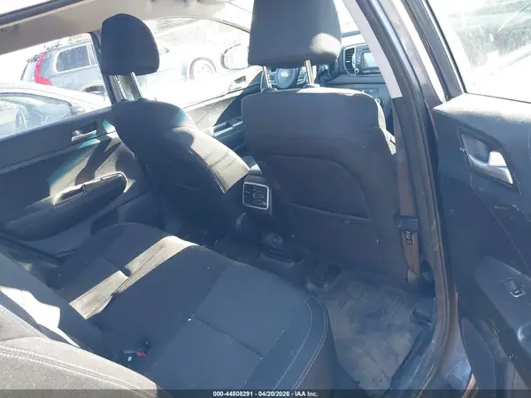 KNDPMCAC8K7514721 2019 KIA SPORTAGE - Image 8