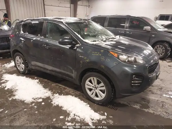 KNDPMCAC8K7523824 2019 KIA SPORTAGE - Image 1