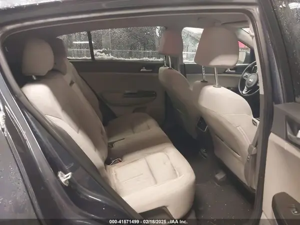 KNDPMCAC8K7523824 2019 KIA SPORTAGE - Image 8