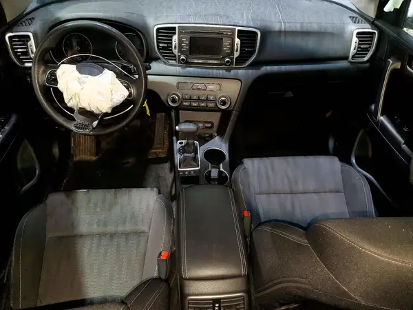 KNDPMCAC8K7551994 2019 KIA SPORTAGE - Image 8