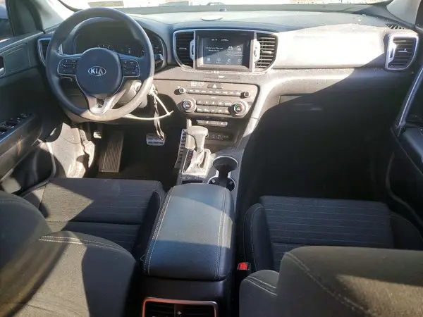KNDPMCAC8K7554877 2019 KIA SPORTAGE - Image 8