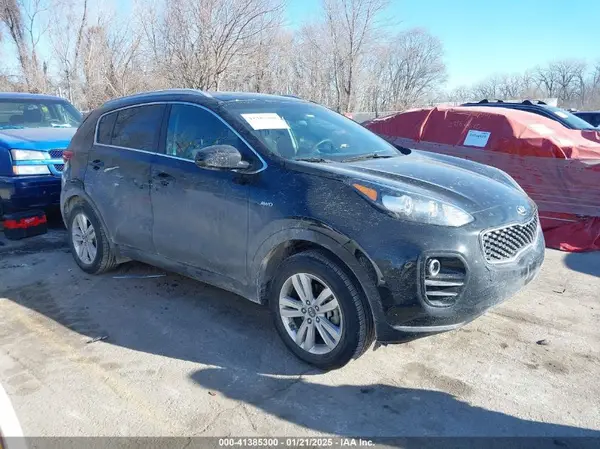 KNDPMCAC8K7560274 2019 KIA SPORTAGE - Image 1