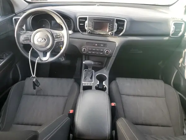 KNDPMCAC8K7561408 2019 KIA SPORTAGE - Image 8
