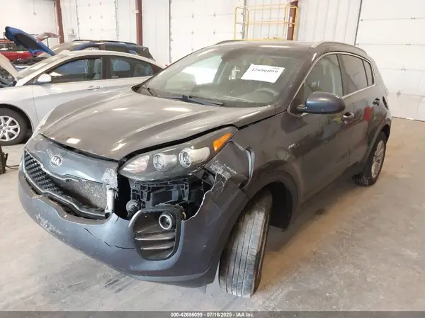 KNDPMCAC8K7567418 2019 KIA SPORTAGE - Image 2