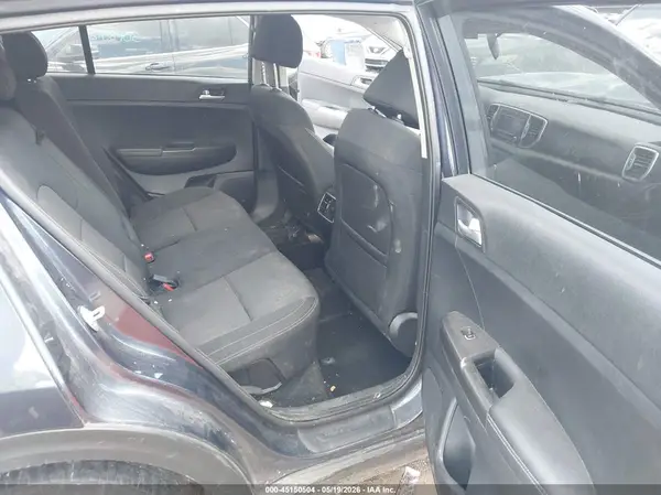 KNDPMCAC8K7577530 2019 KIA SPORTAGE - Image 8