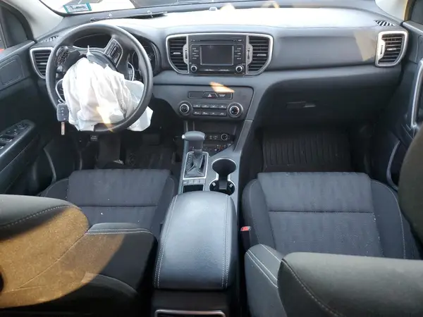 KNDPMCAC8K7587572 2019 KIA SPORTAGE - Image 8