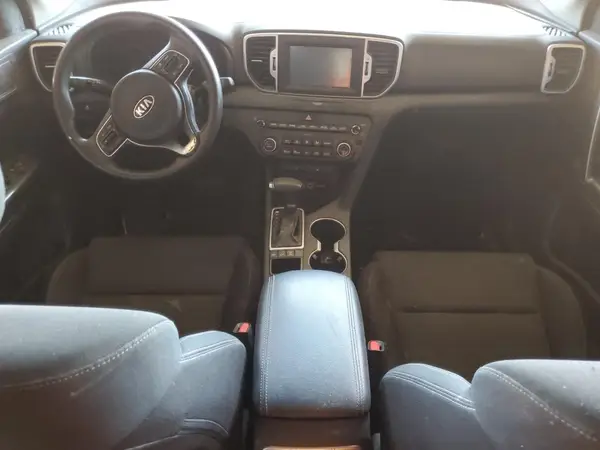 KNDPMCAC8K7597292 2019 KIA SPORTAGE - Image 8