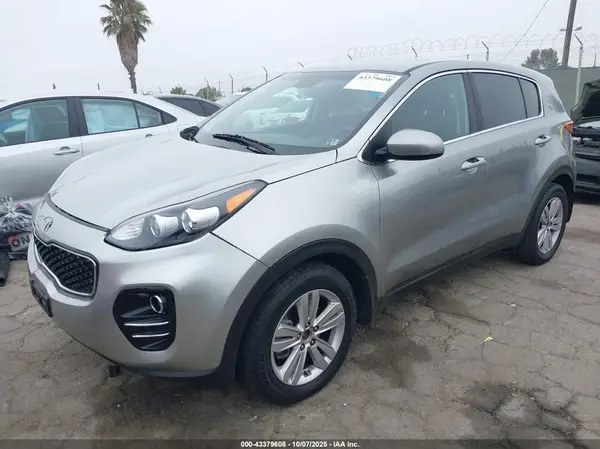 KNDPMCAC8K7605021 2019 KIA SPORTAGE - Image 2