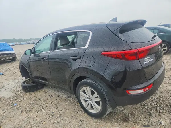 KNDPMCAC8K7613877 2019 KIA SPORTAGE - Image 2