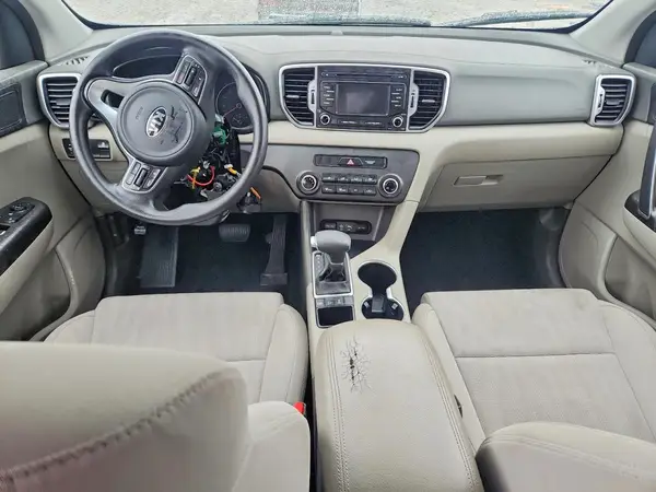KNDPMCAC8K7613877 2019 KIA SPORTAGE - Image 8