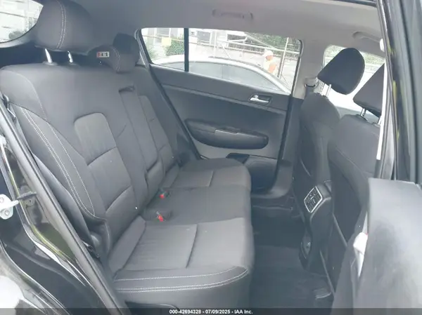KNDPMCAC8K7615578 2019 KIA SPORTAGE - Image 8