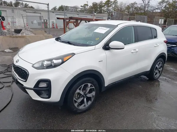 KNDPMCAC8L7661977 2020 KIA SPORTAGE - Image 2