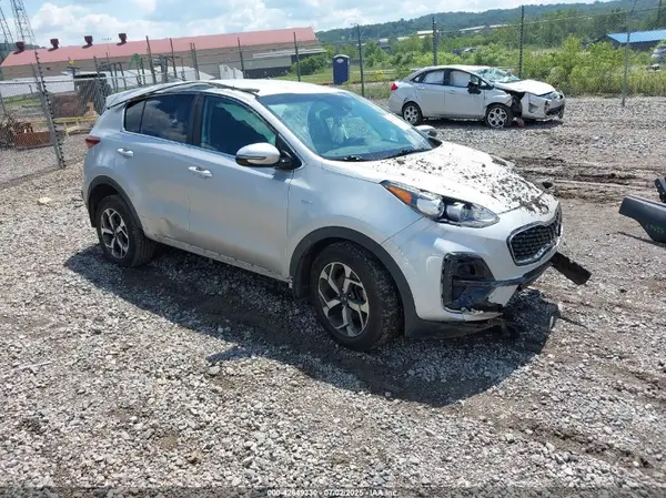 KNDPMCAC8L7716895 2020 KIA SPORTAGE - Image 1