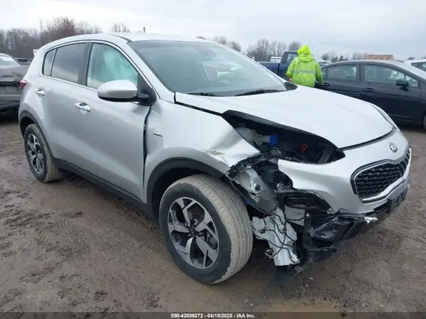 KNDPMCAC8L7805821 2020 KIA SPORTAGE - Image 1