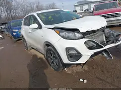 KNDPMCAC8M7861159 2021 KIA SPORTAGE