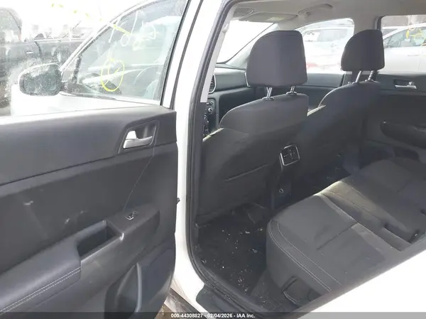 KNDPMCAC8M7861159 2021 KIA SPORTAGE - Image 8