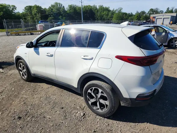 KNDPMCAC8M7864921 2021 KIA SPORTAGE - Image 2