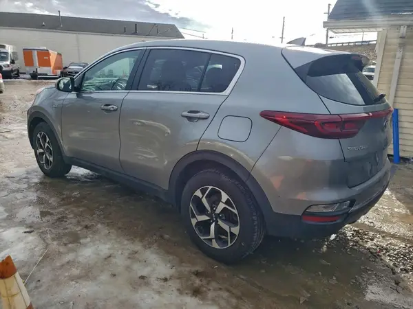 KNDPMCAC8M7876311 2021 KIA SPORTAGE - Image 2
