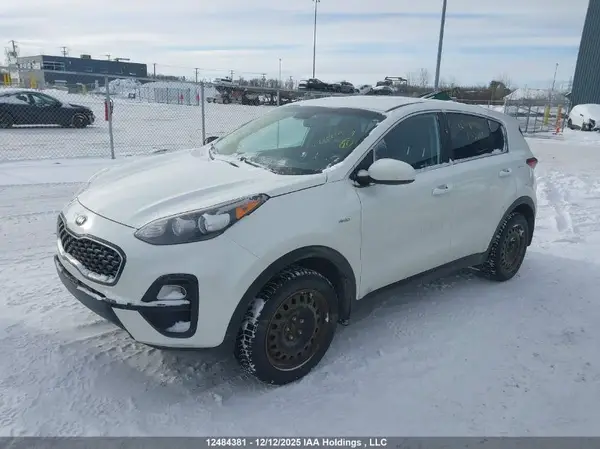 KNDPMCAC8M7895201 2021 KIA SPORTAGE - Image 2