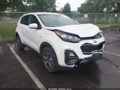 KNDPMCAC8M7895781 2021 KIA SPORTAGE
