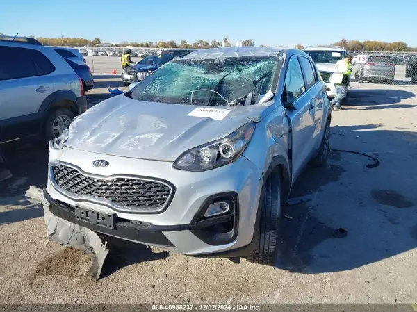 KNDPMCAC8M7900980 2021 KIA SPORTAGE - Image 2