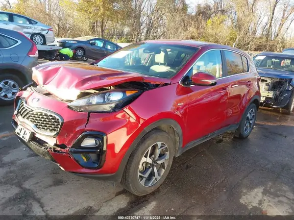 KNDPMCAC8M7909470 2021 KIA SPORTAGE - Image 2