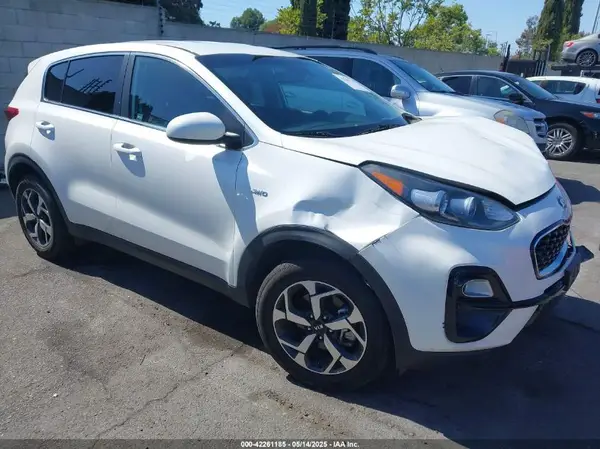 KNDPMCAC8M7914622 2021 KIA SPORTAGE - Image 1