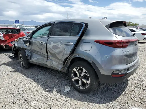 KNDPMCAC8M7915303 2021 KIA SPORTAGE - Image 2