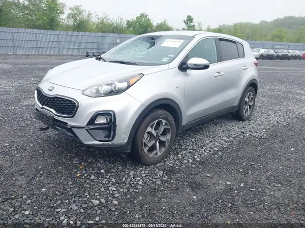KNDPMCAC8M7915382 2021 KIA SPORTAGE - Image 2