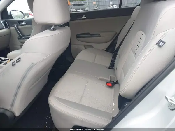 KNDPMCAC8M7915382 2021 KIA SPORTAGE - Image 8