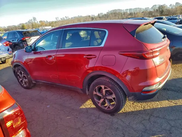 KNDPMCAC8M7916399 2021 KIA SPORTAGE - Image 2