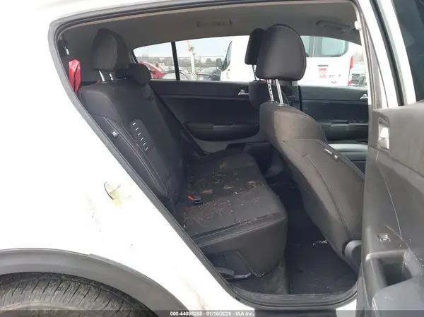 KNDPMCAC8M7917438 2021 KIA SPORTAGE - Image 8