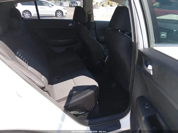 KNDPMCAC8M7920033 2021 KIA SPORTAGE - Image 8