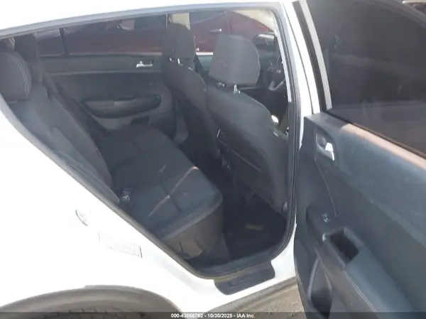KNDPMCAC8M7933042 2021 KIA SPORTAGE - Image 8