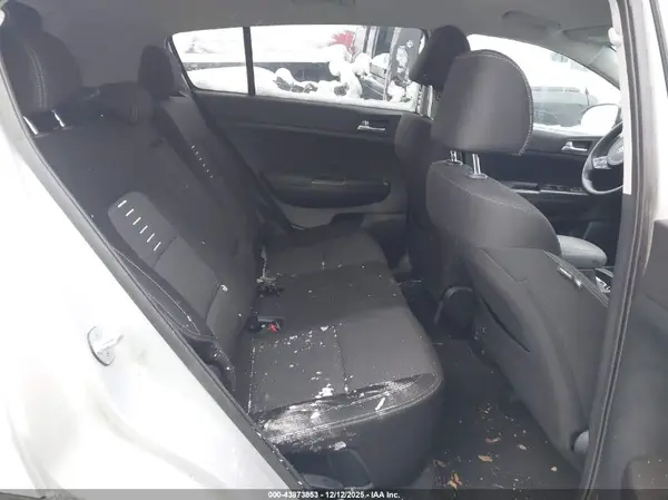 KNDPMCAC8M7935230 2021 KIA SPORTAGE - Image 8