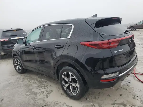 KNDPMCAC8M7939262 2021 KIA SPORTAGE - Image 2