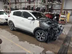 KNDPMCAC8M7942775 2021 KIA SPORTAGE