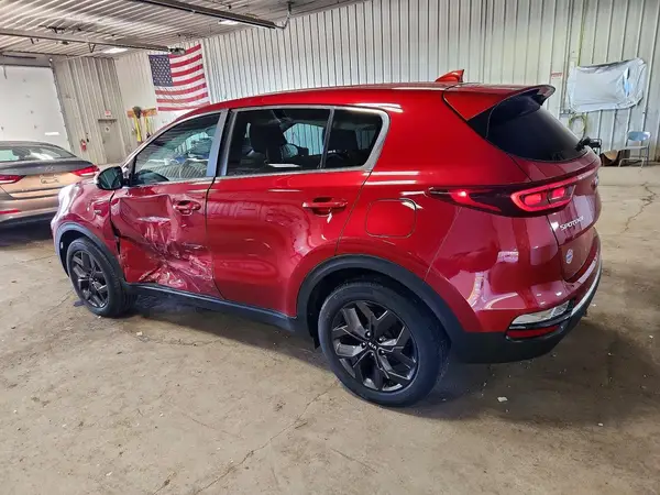 KNDPMCAC8N7956970 2022 KIA SPORTAGE - Image 2
