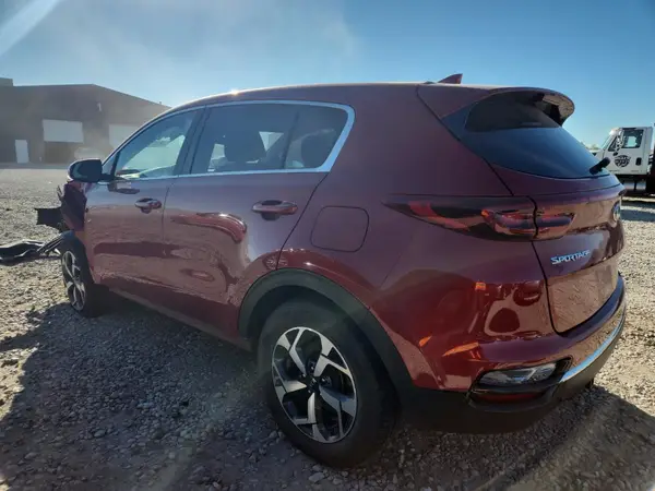 KNDPMCAC8N7965877 2022 KIA SPORTAGE - Image 2