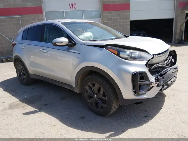 KNDPMCAC8N7966964 2022 KIA SPORTAGE - Image 1