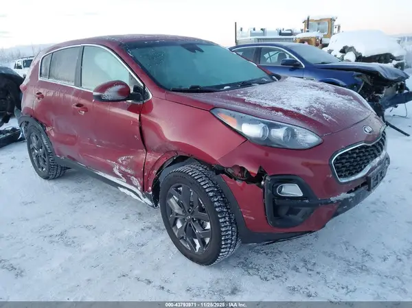 KNDPMCAC8N7983232 2022 KIA SPORTAGE - Image 1