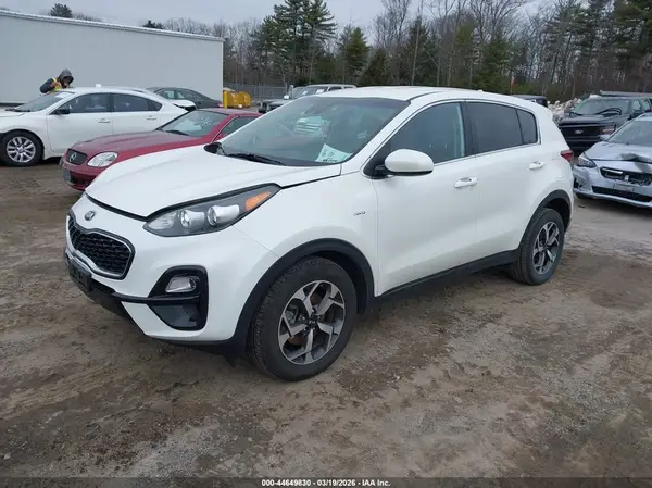 KNDPMCAC8N7987037 2022 KIA SPORTAGE - Image 2