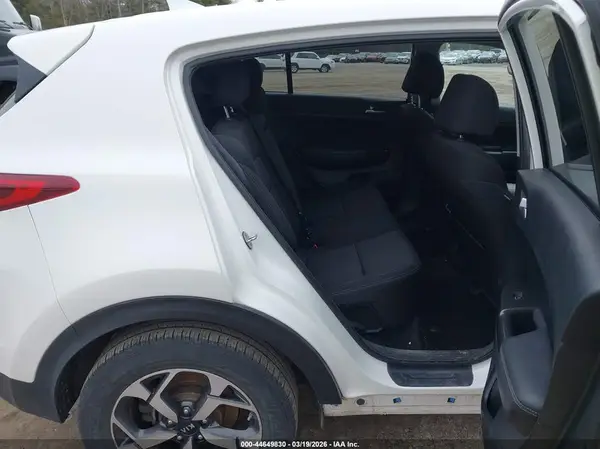 KNDPMCAC8N7987037 2022 KIA SPORTAGE - Image 8