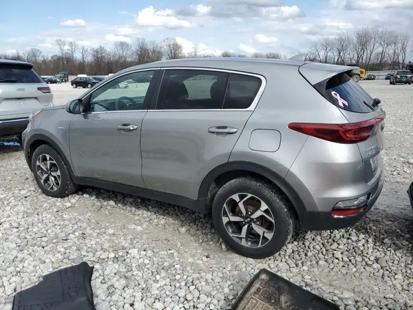 KNDPMCAC8N7991878 2022 KIA SPORTAGE - Image 2